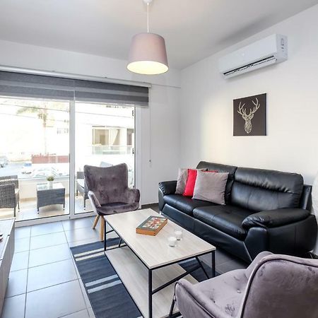 Book Me Now Central Flat Apartment Larnaca Ngoại thất bức ảnh