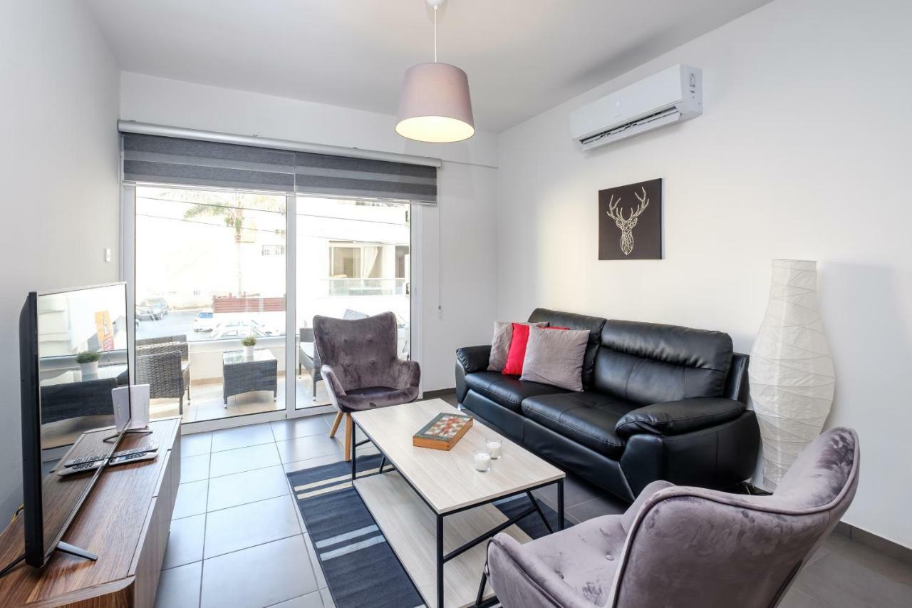 Book Me Now Central Flat Apartment Larnaca Ngoại thất bức ảnh