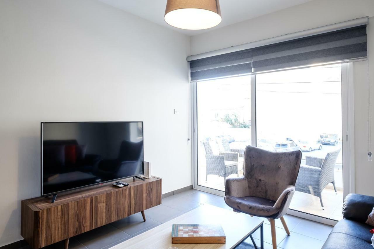 Book Me Now Central Flat Apartment Larnaca Ngoại thất bức ảnh